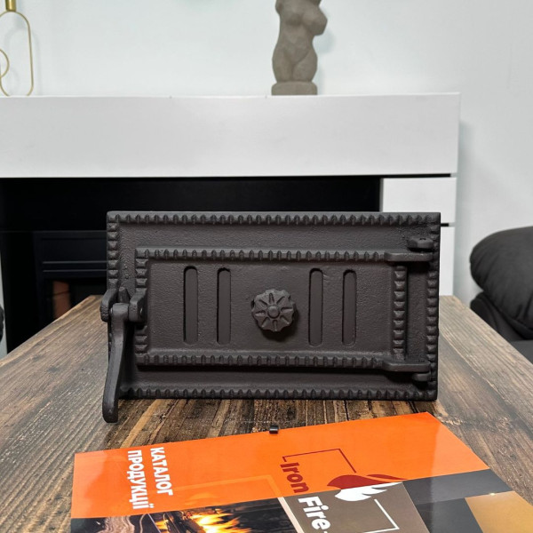 Комплект чавунні дверцята з вогнетривким склом Iron Fire Style 35 350х390 мм + піддувальні 315х180 мм 2310-02