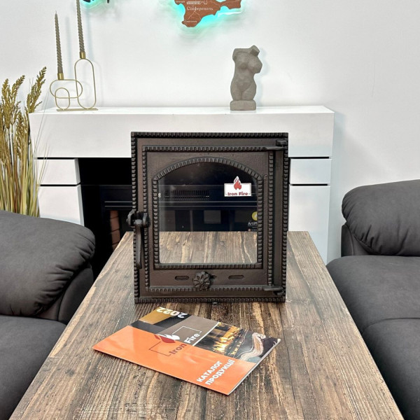 Комплект чавунні дверцята з вогнетривким склом Iron Fire Style 35 350х390 мм + піддувальні 315х180 мм 2310-02