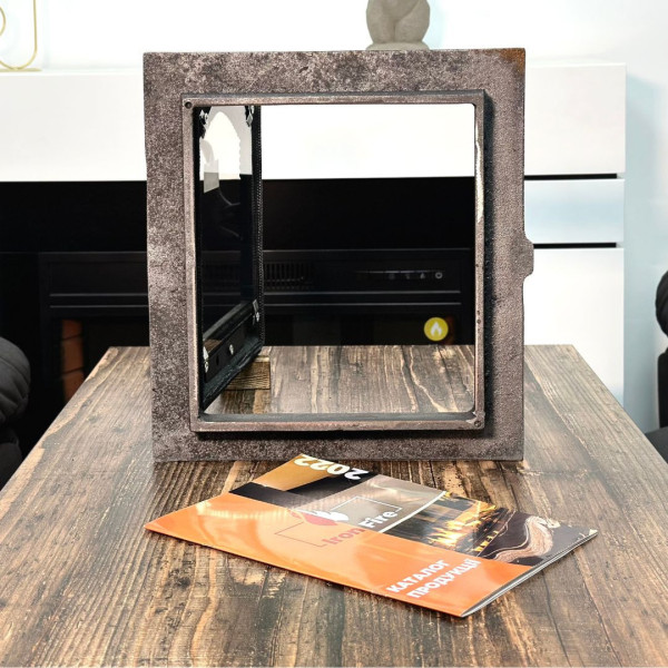 Комплект чавунні дверцята з вогнетривким склом Iron Fire Style 35 350х390 мм + піддувальні 315х180 мм 2310-02