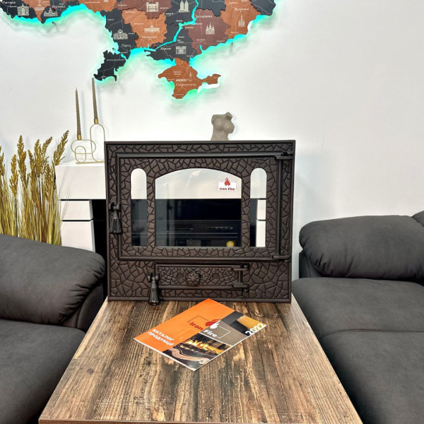 Дверцята чавунні для каміна з вогнетривким склом Iron Fire Дверцята топкові чавунні Panorama 580х500 мм 2313-02