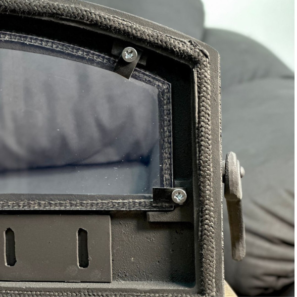 Дверцята чавунні для хлібної печі з вогнетривким склом Iron Fire Дверцята топкові чавунні Vinsit 455х285мм 2333-02