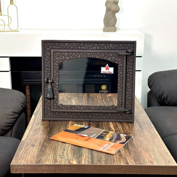 Дверцята чавунні для каміна з вогнетривким склом Iron Fire Дверцята топкові чавунні Bastion L 460x400 мм 2314-02