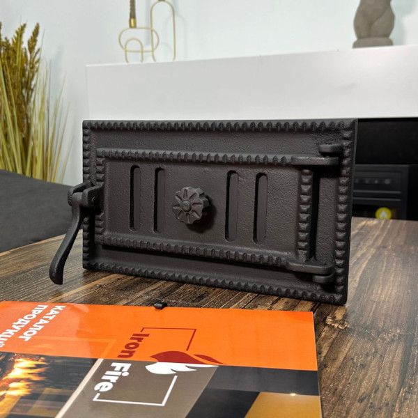 Комплект чавунні дверцята з вогнетривким склом Iron Fire Brown 440x640 мм + піддувальні 315х180 мм 2344-02