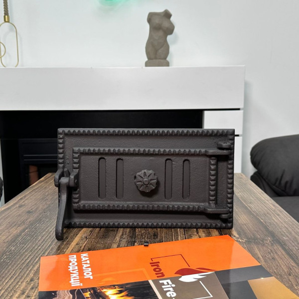 Комплект чавунні дверцята з вогнетривким склом Iron Fire Brown 440x640 мм + піддувальні 315х180 мм 2344-02