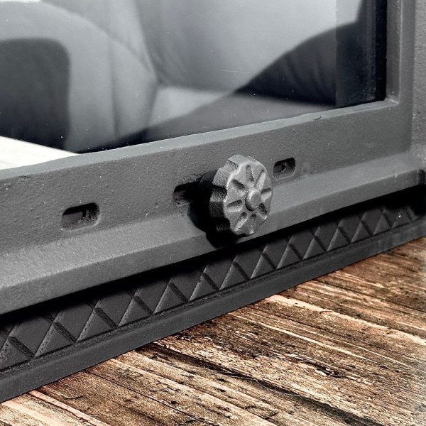 Дверцята чавунні для каміна з вогнетривким склом Iron Fire Дверцята топкові чавунні Megan 590х485 мм 2326-02