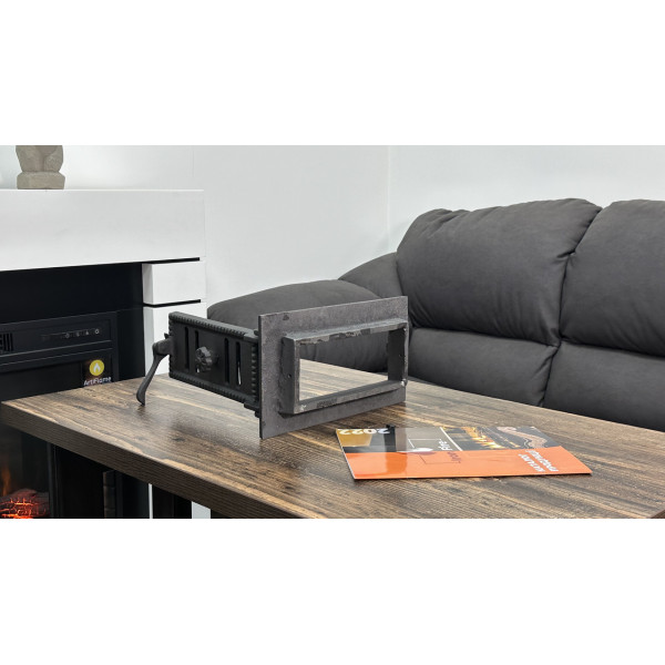 Комплект чавунні дверцята з вогнетривким склом Iron Fire Sabina 550x410 мм + піддувальні 315х165 мм 2357-02