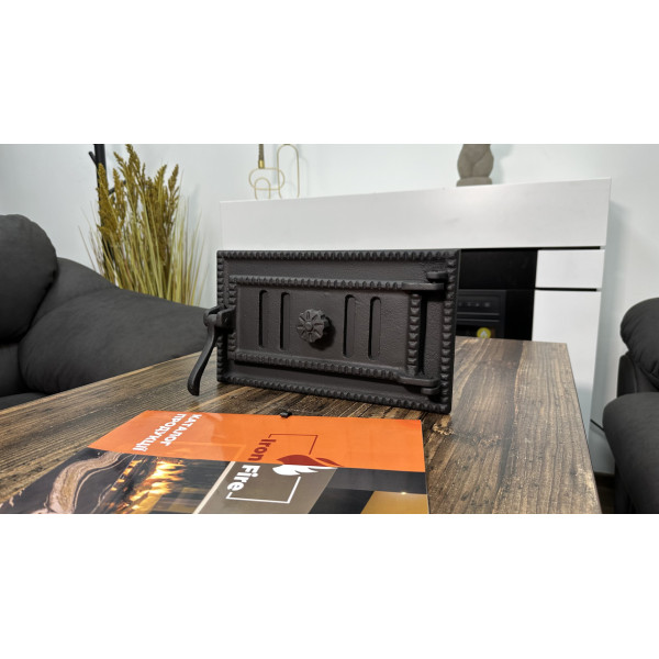 Комплект чавунні дверцята з вогнетривким склом Iron Fire Sabina 550x410 мм + піддувальні 315х165 мм 2357-02