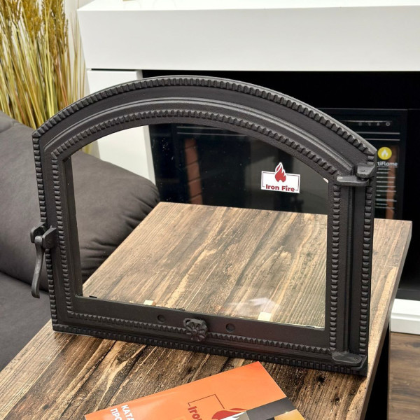 Дверцята чавунні для каміна з вогнетривким склом Iron Fire Дверцята топкові чавунні Sandra 575х475 мм 2329-02